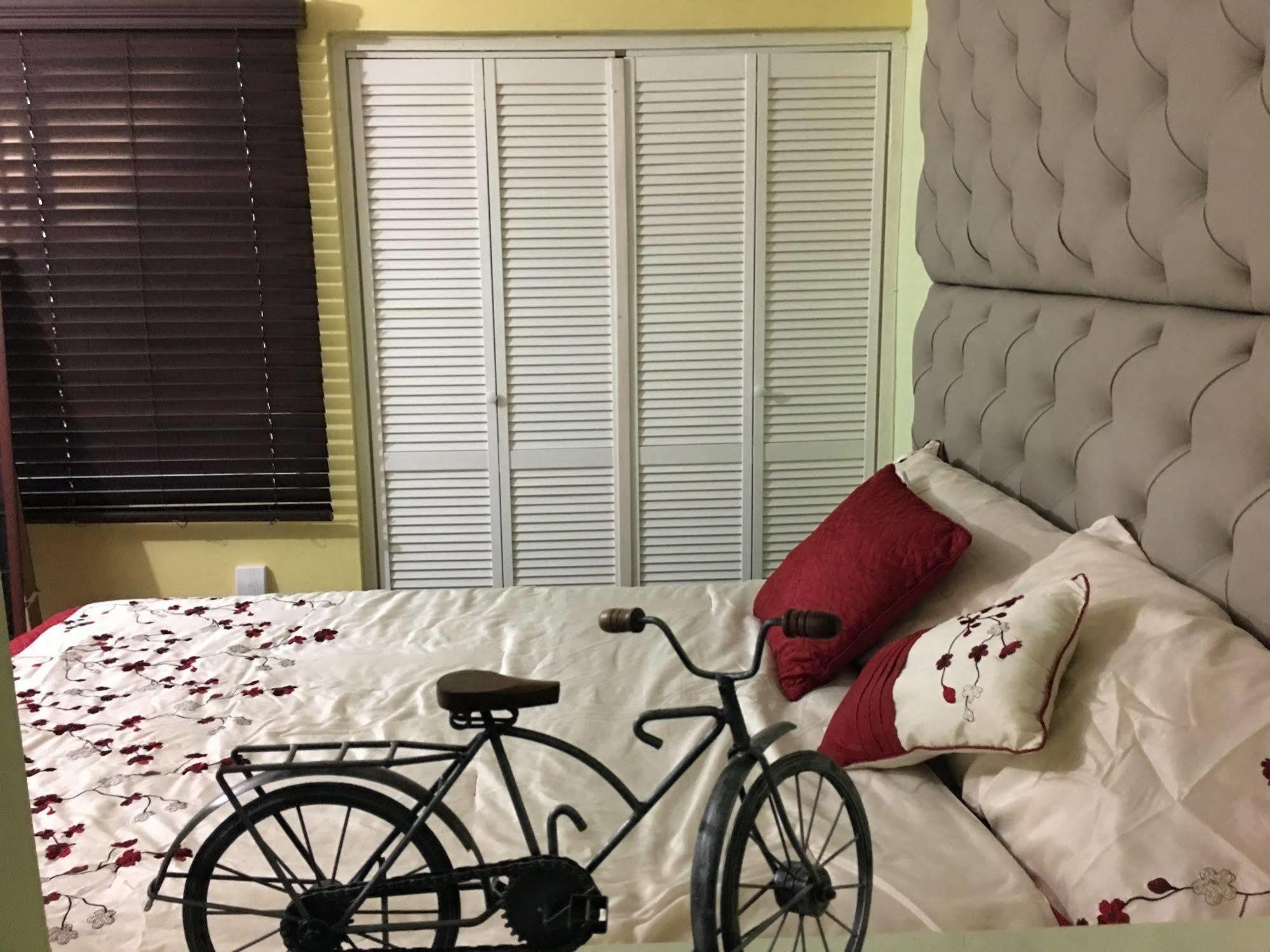 Abacus Jamaica The Zana Suites Кингстон Экстерьер фото